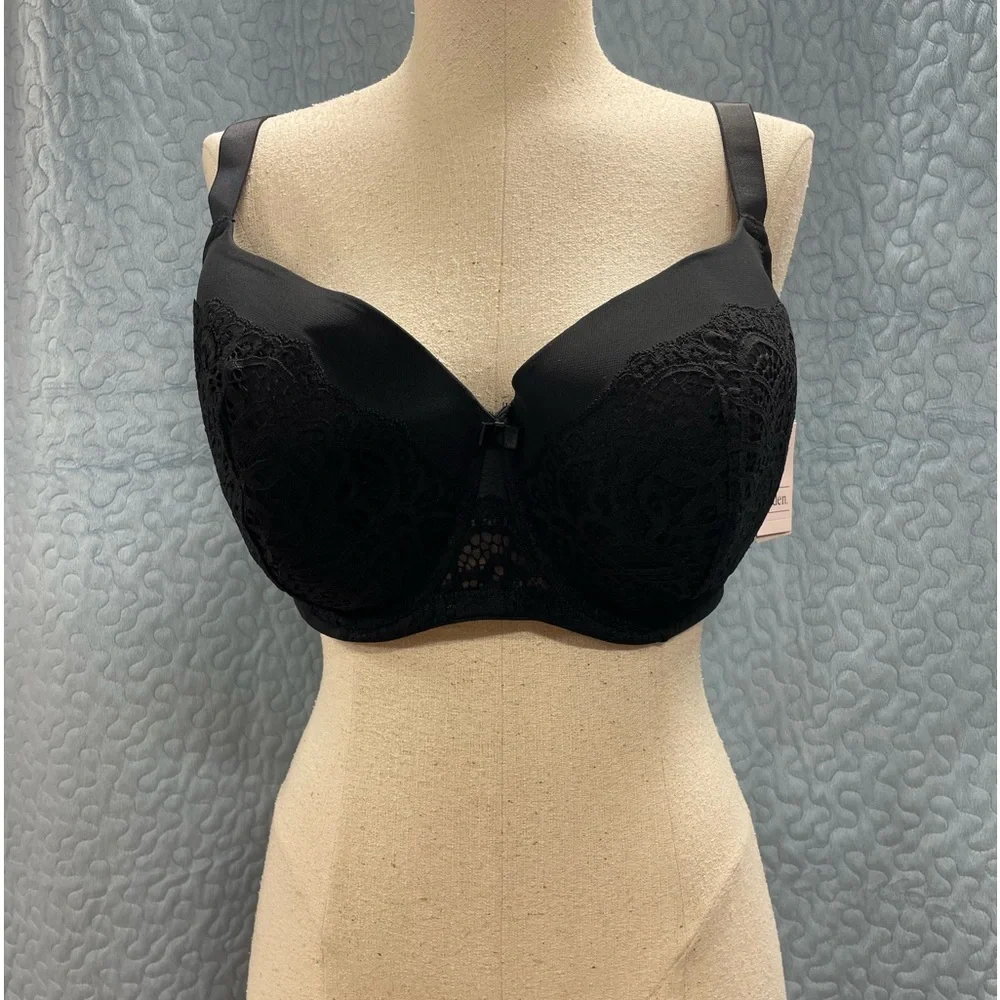 Black lace underwear bra